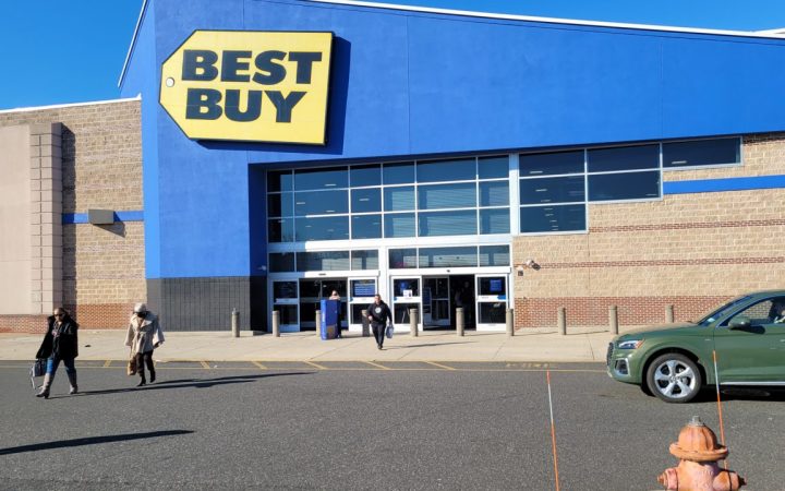 Oyun E-Ticaretinde Best Buy Hamlesi: Topluluk Odaklı Model