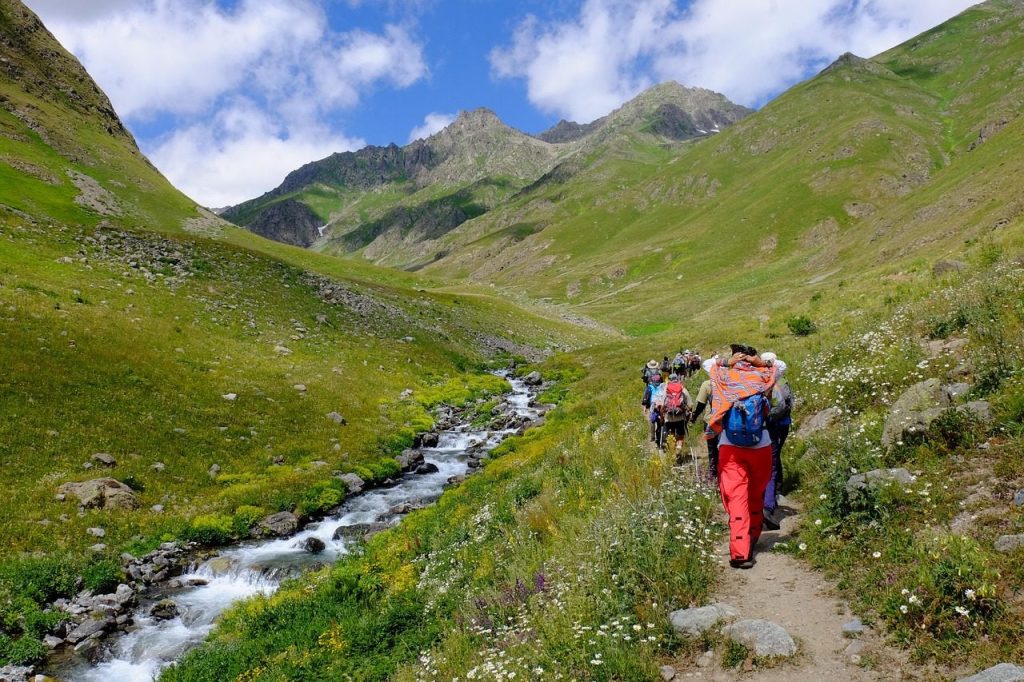 Kaçkar Dağları’nda Kamp ve Trekking: Rotalar ve Rehber