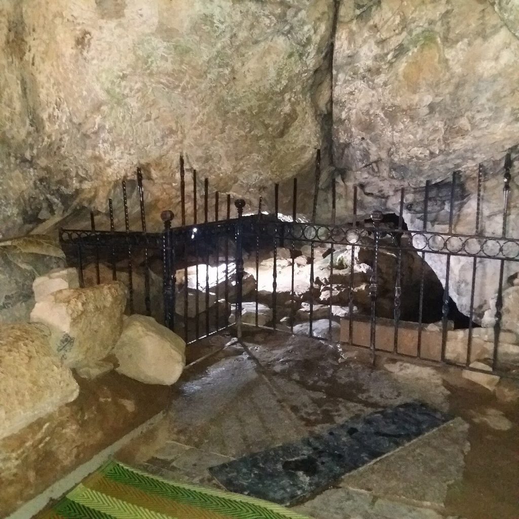 Kehf Suresi Fazileti ve Anlamı: 110 Ayetin Konusu